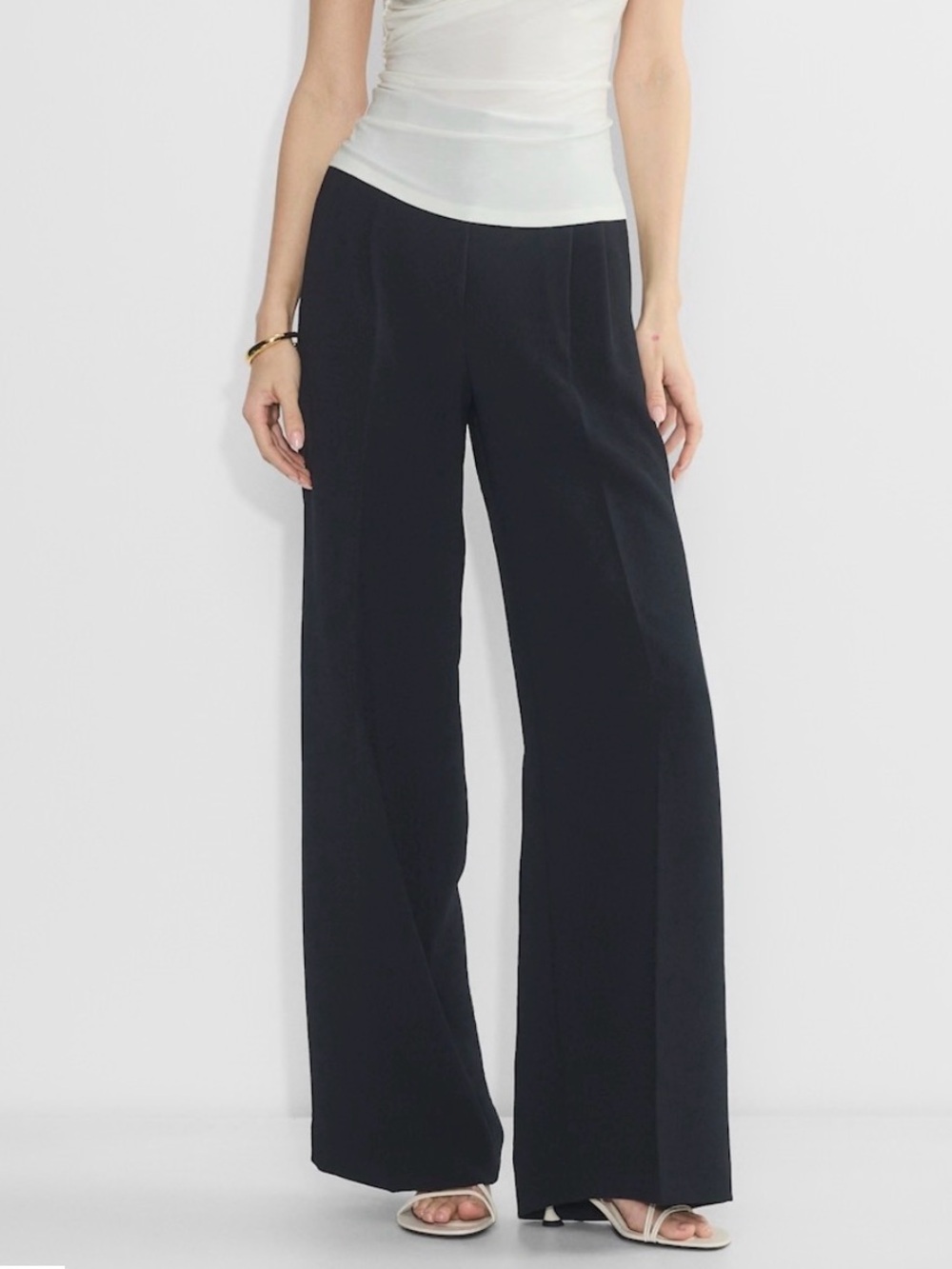Aritzia Wilfred The Effortless Pant (Crepette) Black High-Waist Wide-Leg Pants